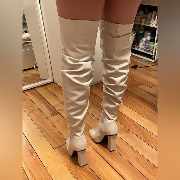 BRAND NEW Pretty little things heeledbeige long boots - Picture 6 of 11
